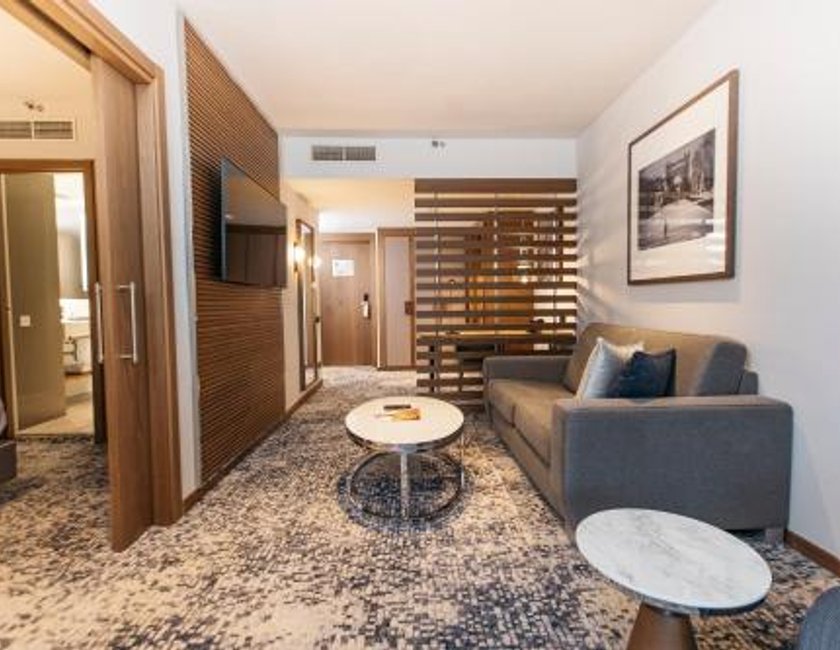 Suite de 1 dormitorio con acceso al Club Lounge del hotel Intercontinental Barcelona, An Ihg