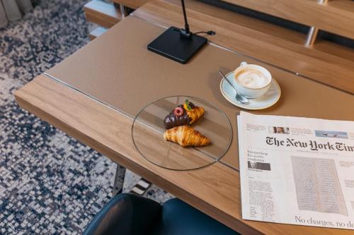 Suite de 1 dormitorio con acceso al Club Lounge del hotel Intercontinental Barcelona, An Ihg. Foto 3