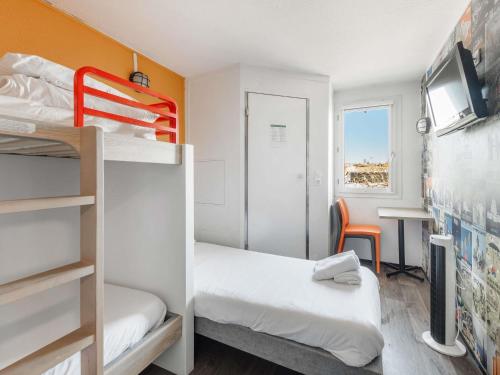 Habitación Cabrio, 3 camas individuales con baño: nuevo #ontheroad del hotel f1 Lyon Bourgoin-jallieu