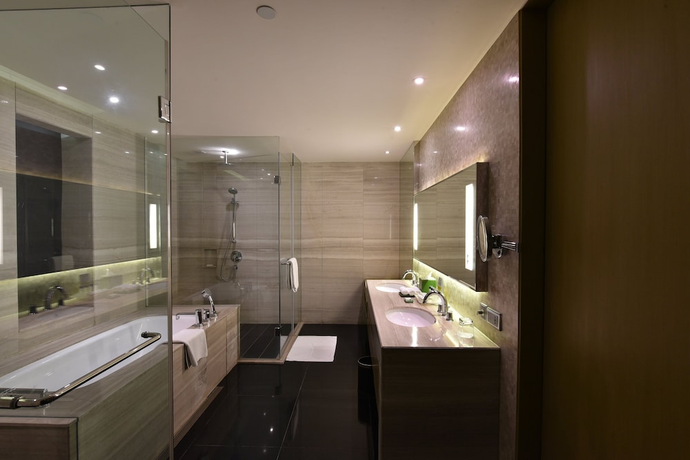 Suite, 1 habitación (Additional Living Area) del hotel Holiday Inn New Delhi International Airport, An Ihg. Foto 9
