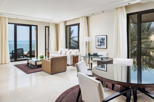 Suite del Príncipe del hotel Park Hyatt Jeddah - Marina, Club and Spa. Foto 5