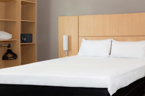 Habitación Doble Estándar del hotel Ibis Buenos Aires Congreso. Foto 6