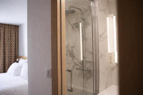 Comfort Double Room del hotel Geographotel Paris - Roissy Cdg Airport. Foto 4