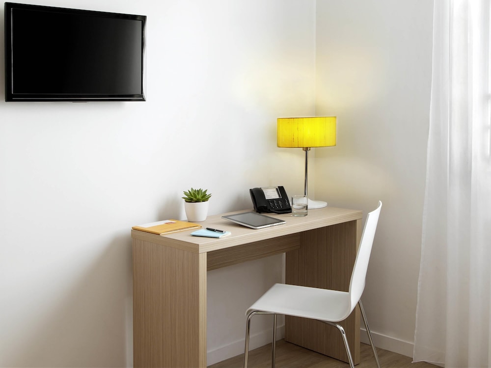 Estudio, 1 cama doble del hotel Adagio Access Paris Clichy. Foto 4