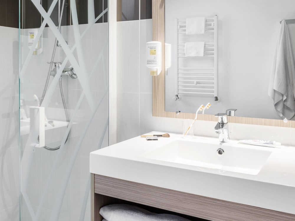 Estudio, 1 cama doble del hotel Adagio Access Paris Clichy. Foto 7