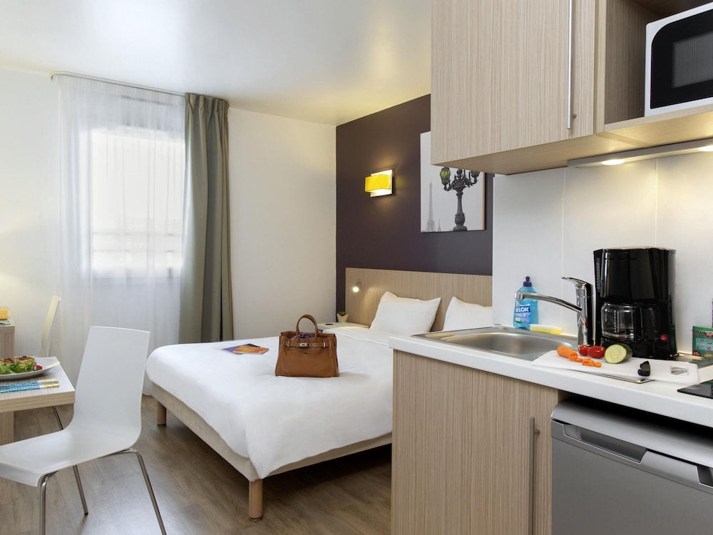 Estudio, 1 cama doble del hotel Adagio Access Paris Clichy. Foto 9