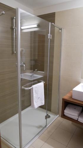 Suite con minibar gratuito del hotel Saffron. Foto 6