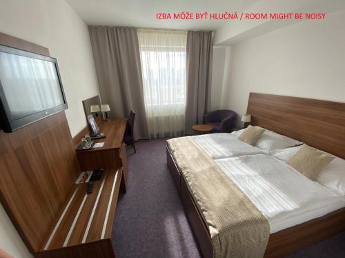 Habitación Deluxe Económica (ruido del aire acondicionado) del hotel Saffron. Foto 1