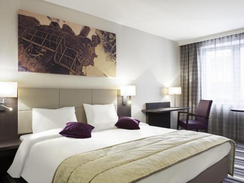 Habitación Doble Superior del hotel Mercure Brussels Centre Midi. Foto 3