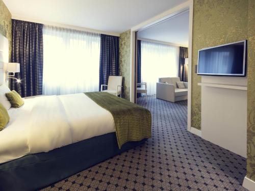 Suite Doble Ejecutiva (1 cama doble) del hotel Mercure Brussels Centre Midi. Foto 2