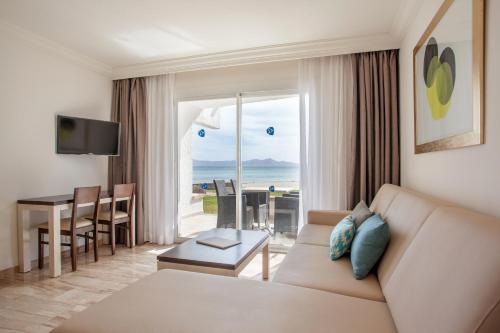 Apartamento con 1 dormitorio y vistas laterales al mar del hotel Grupotel Los Príncipes and Spa