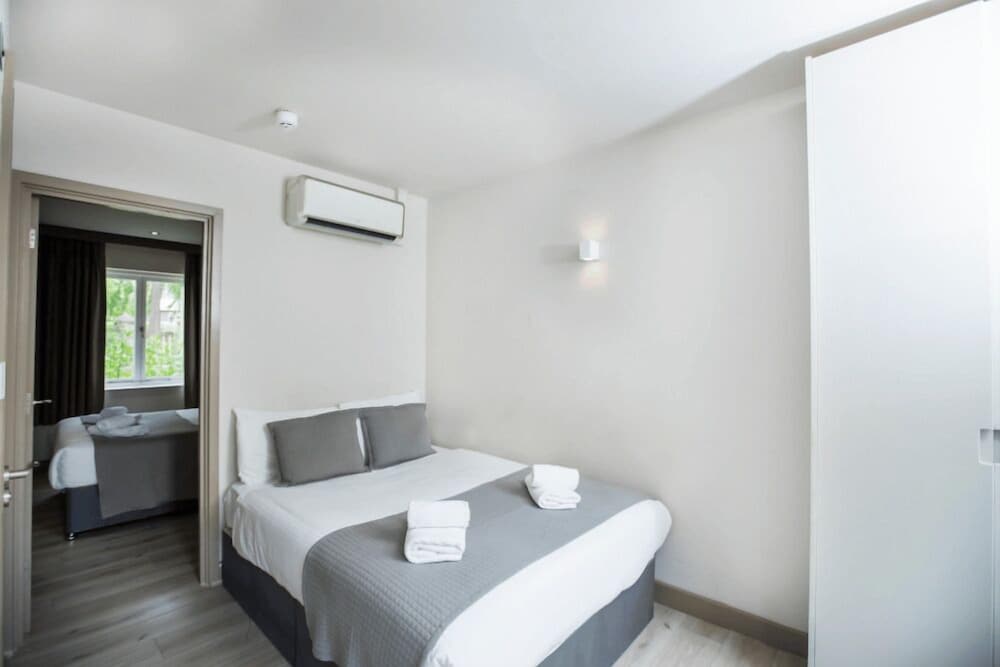 Estudio, patio del hotel Arch