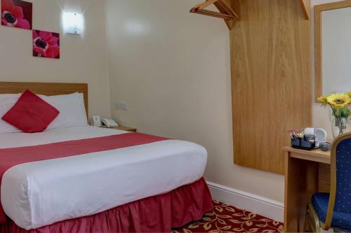 Habitación Doble Estándar del hotel Best Western Greater London. Foto 4