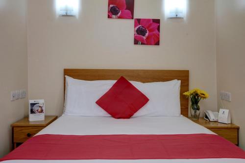 Habitación Doble Estándar del hotel Best Western Greater London. Foto 5