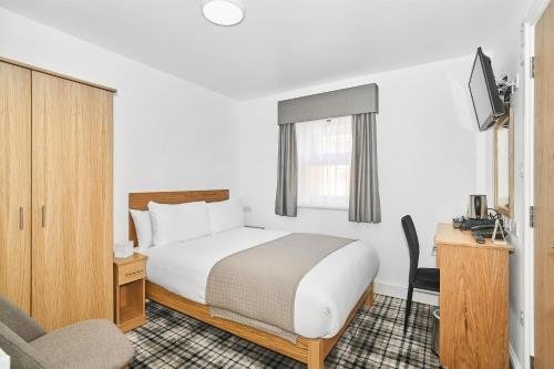Habitación Doble Estándar - No fumadores del hotel Best Western Greater London. Foto 10