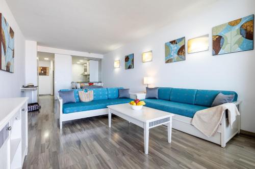 Apartamento de 1 dormitorio con vistas a la piscina del hotel Pierre and Vacances Marazul del Sur. Foto 3