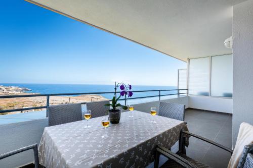 Apartamento de 1 dormitorio con vistas a la piscina del hotel Pierre and Vacances Marazul del Sur. Foto 4