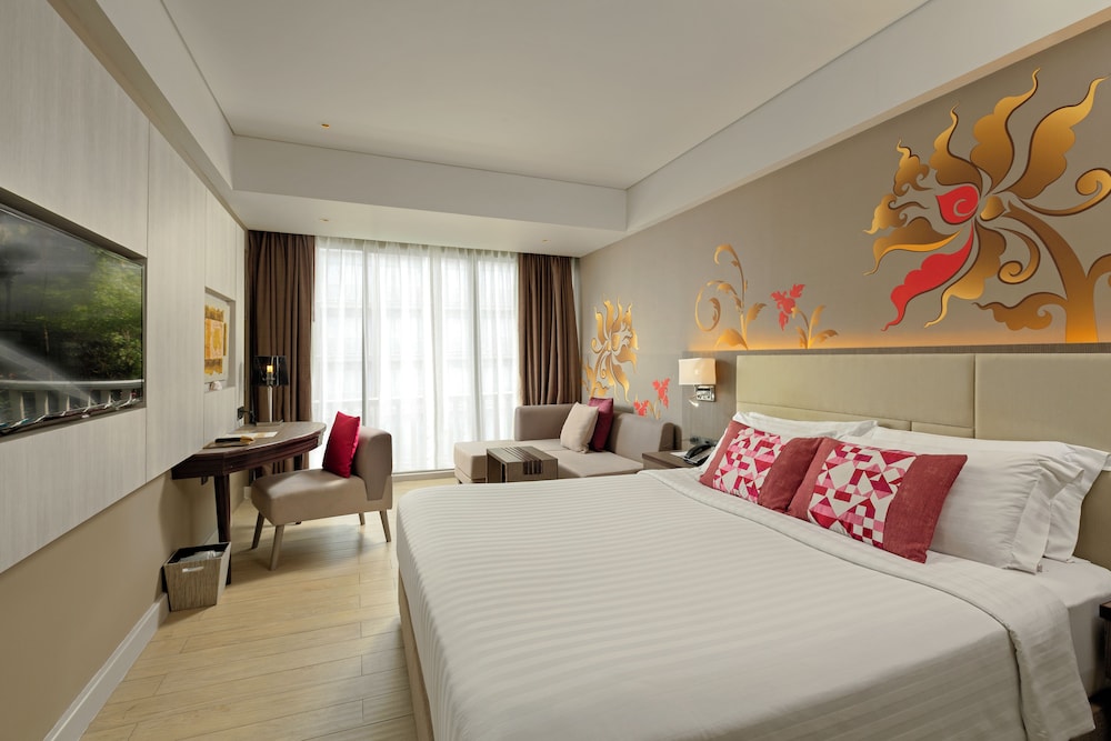 Superior con 1 cama King del hotel Grand Mercure Phuket Patong. Foto 3