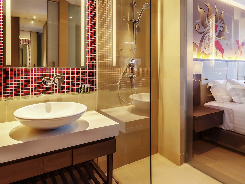 Superior con 2 camas individuales del hotel Grand Mercure Phuket Patong. Foto 5