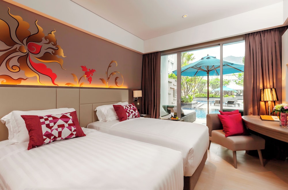 Deluxe con acceso a piscina 2 camas individuales del hotel Grand Mercure Phuket Patong. Foto 4