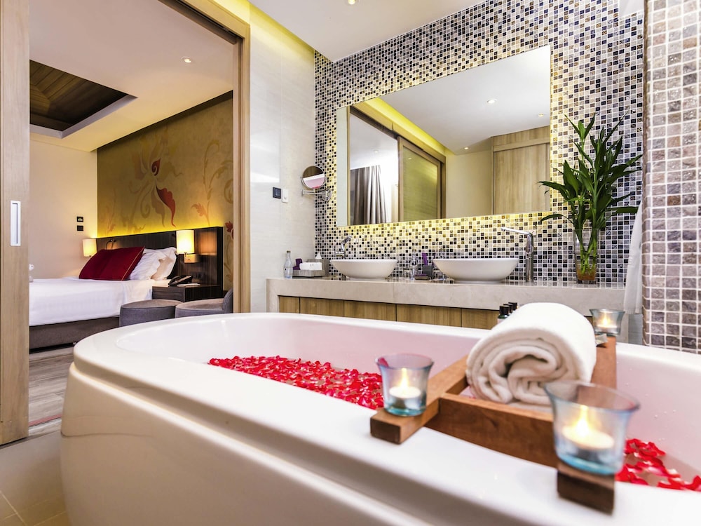 Villa con piscina de un dormitorio del hotel Grand Mercure Phuket Patong. Foto 5