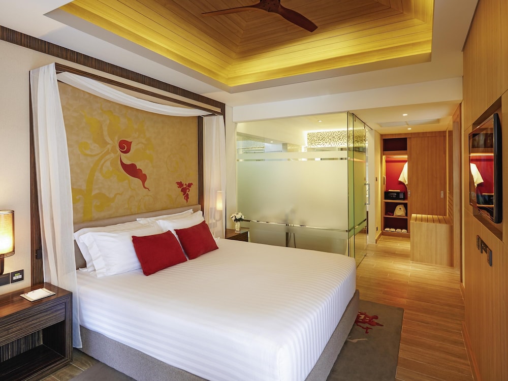 Villa con piscina de dos dormitorios del hotel Grand Mercure Phuket Patong. Foto 4