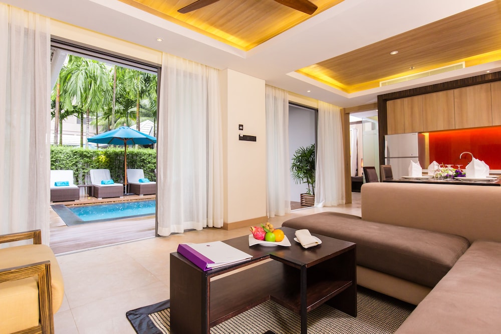 Villa con piscina de dos dormitorios del hotel Grand Mercure Phuket Patong. Foto 6