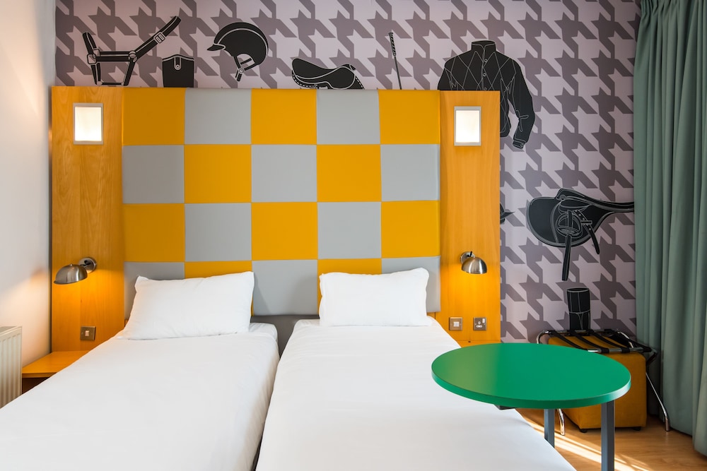 El Dúo del hotel Ibis Styles Haydock. Foto 1