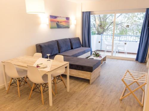 Apartamento Balcón o Terraza 1 habitación Sofá Cama incluido kitchenette del hotel Hotel Bellevue Club