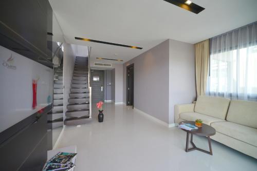 Suite Encanto del hotel The Charm Resort Phuket. Foto 3