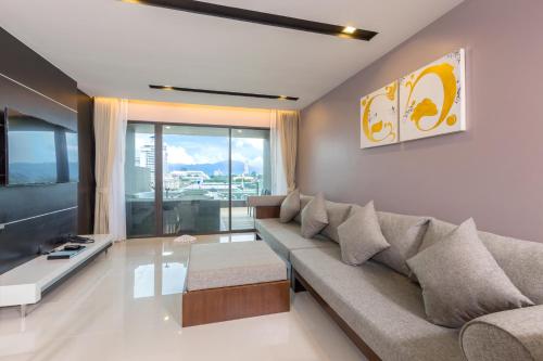 Suite Familiar de 1 dormitorio del hotel The Charm Resort Phuket. Foto 11