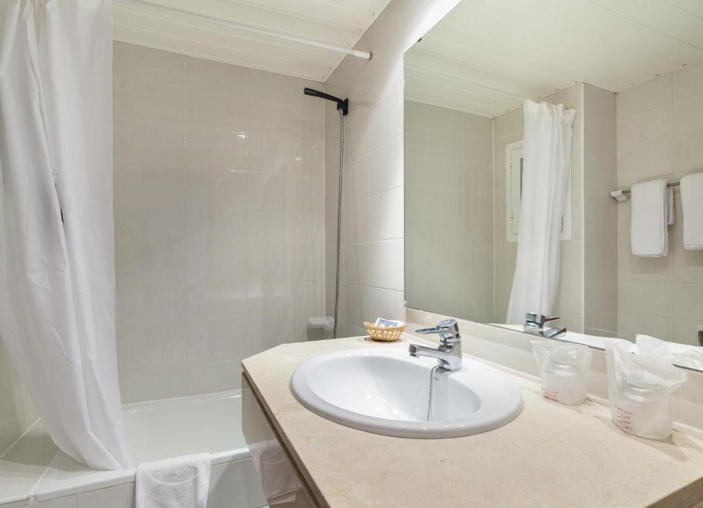 Habitación doble Económica del hotel O7 Colombo