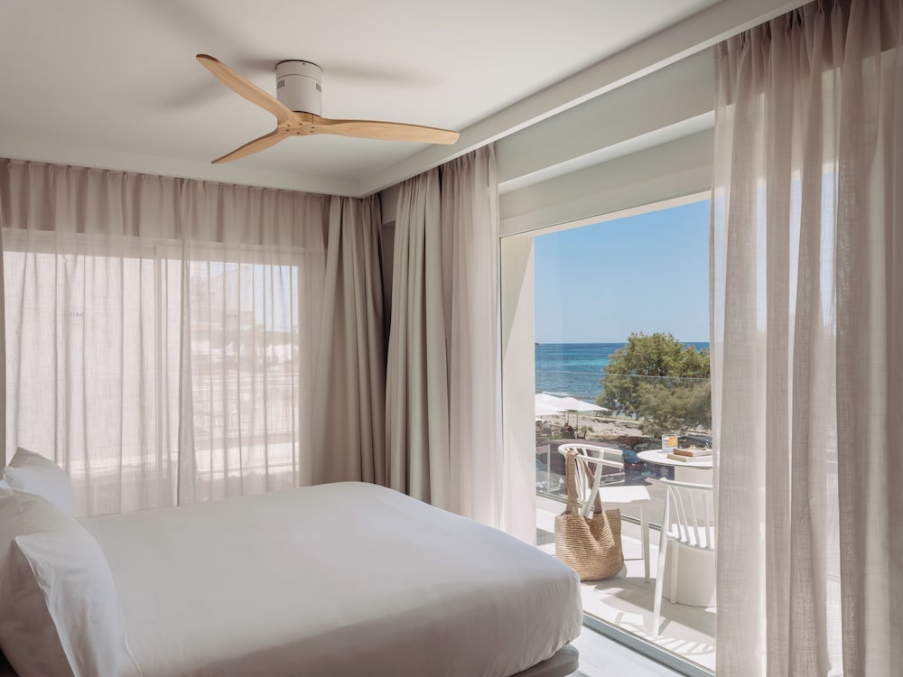 Habitación Superior con vistas frontales al mar del hotel MIM Mallorca Member of Meliá Collection. Foto 1