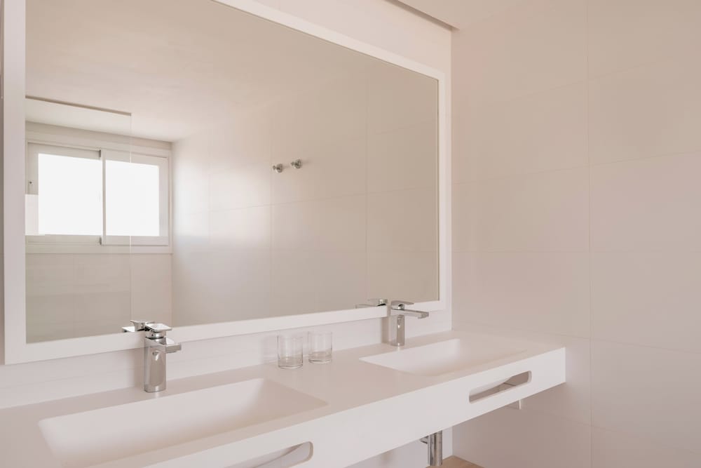 Habitación Individual Superior del hotel MIM Mallorca Member of Meliá Collection. Foto 3
