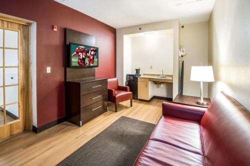 Suite con 2 camas dobles - No fumadores del hotel Red Roof Inn Garden City - Long Island