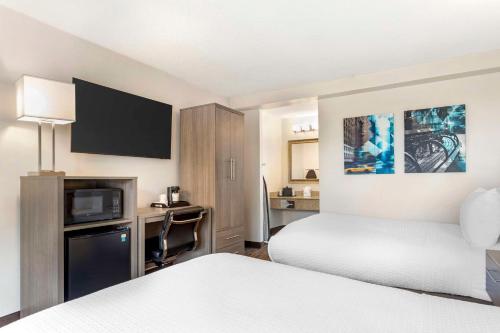 Habitación Doble con 2 camas dobles - No fumadores del hotel Best Western Mill River Manor