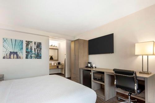 Habitación - 1 cama extragrande - No fumadores del hotel Best Western Mill River Manor