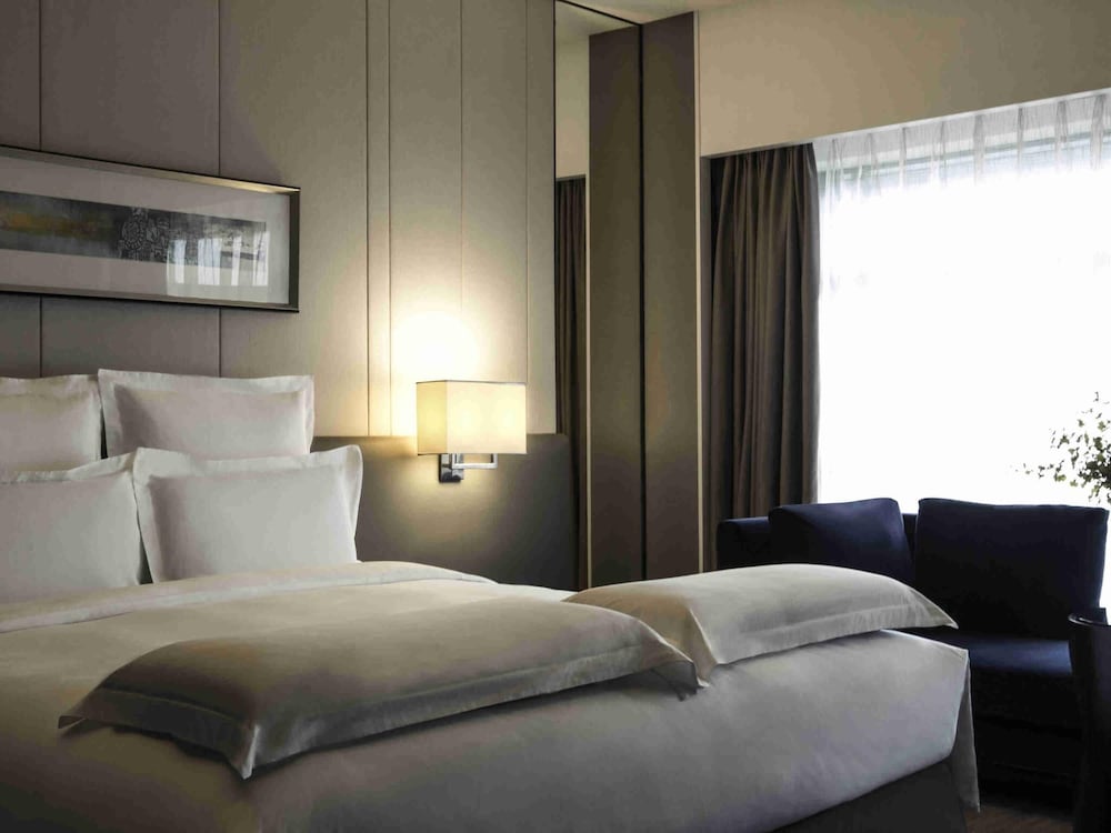 SUITE DELUXE, Acceso al Salón, 1 Cama King Size, Piso Alto del hotel Pullman Shanghai Xuhui