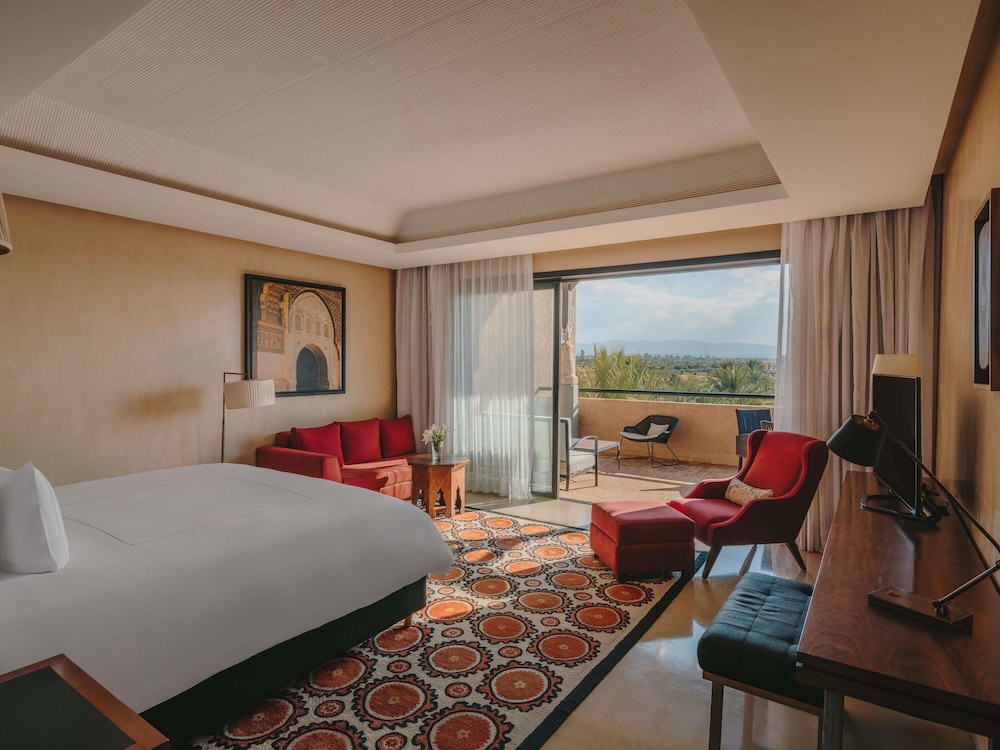 Habitación Deluxe, 1 cama King size o 2 camas gemelas, vistas al campo de golf y a las montañas del Atlas del hotel Fairmont Royal Palm Marrakech