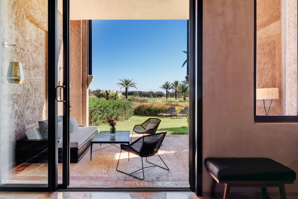 Suite Deluxe con vistas al Atlas del hotel Fairmont Royal Palm Marrakech. Foto 6