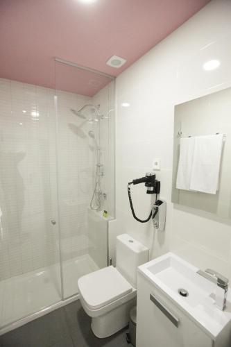 Habitación Doble Superior con vistas a la ciudad del hotel Vitium Urban Suites. Foto 10