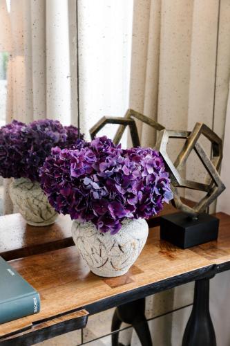 Habitación Deluxe con cama extragrande del hotel The Adria. Foto 2