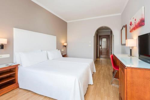 Habitación Clásica Estándar del hotel Melilla Puerto. Foto 1