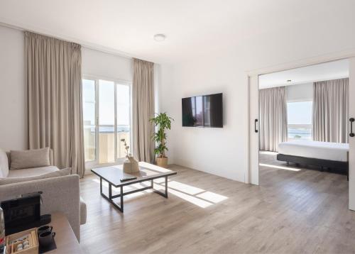 Suite del hotel Melilla Puerto. Foto 5