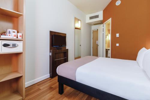 Habitación Doble Estándar del hotel Ibis Istanbul Esenyurt. Foto 5