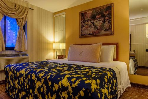 Habitación Estándar con cama doble del hotel Flushing Central. Foto 5