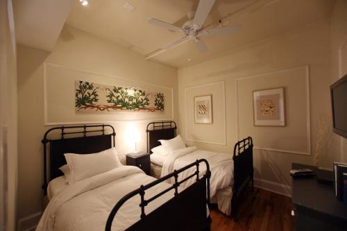 Suite de 2 dormitorios con terraza del hotel The Box House Hotel Brooklyn. Foto 4