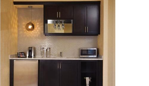 Alojamiento Doble de 1 dormitorio adaptado para personas con movilidad reducida del hotel The Inn At Fox Hollow. Foto 2