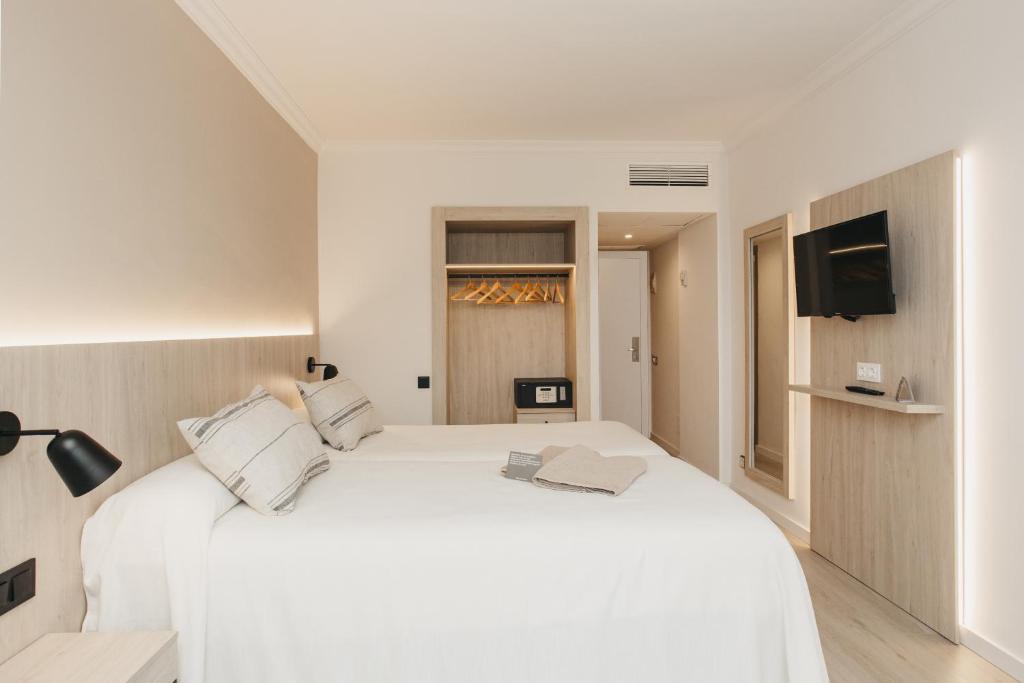 Habitación doble Vista Mar Superior del hotel Minura Cala Galdana & Apartamentos d'Aljandar. Foto 1