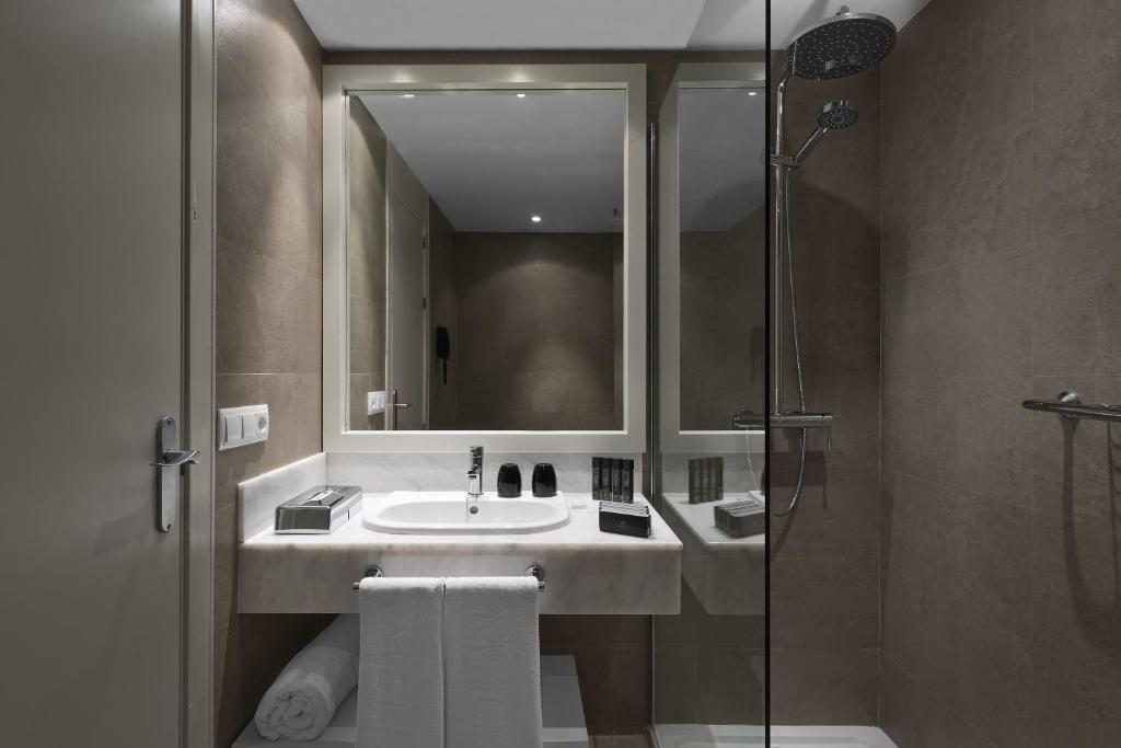 Habitación doble The Level del hotel Melia Cala Galdana - Menorca. Foto 1